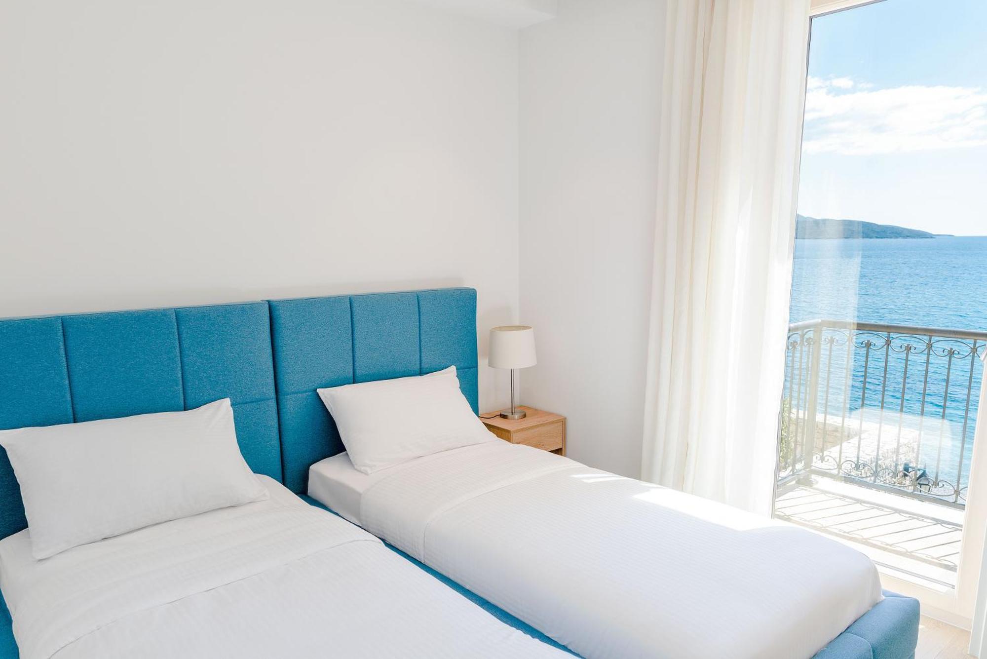 Lustica Bay Тиват