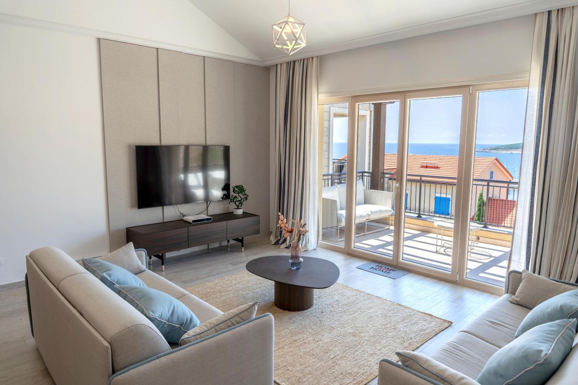 Lustica Bay Тиват