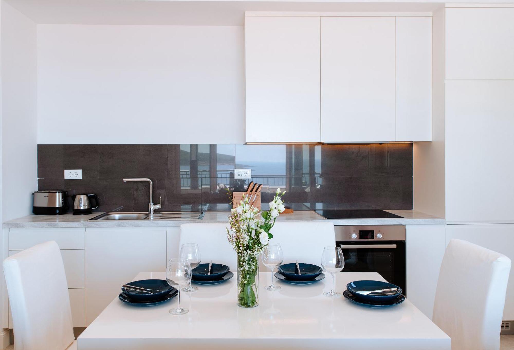 Lustica Bay Apartman *