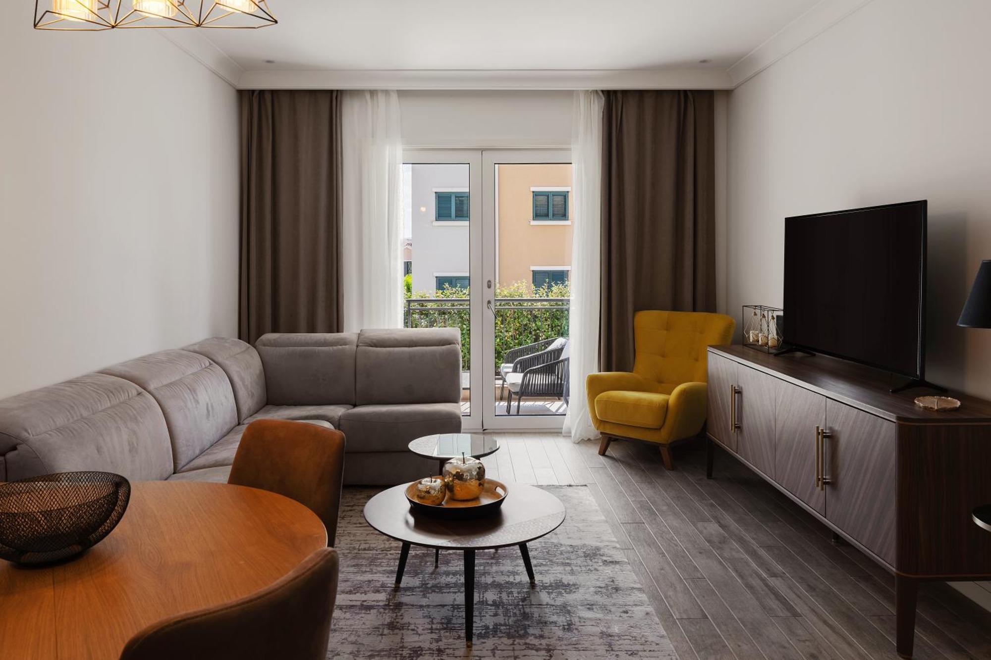 Lustica Bay Daire