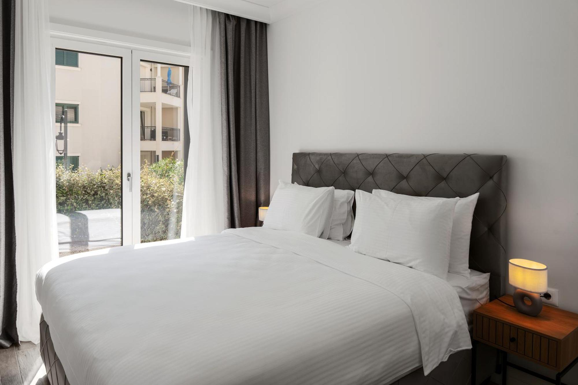 Lustica Bay Apartment *