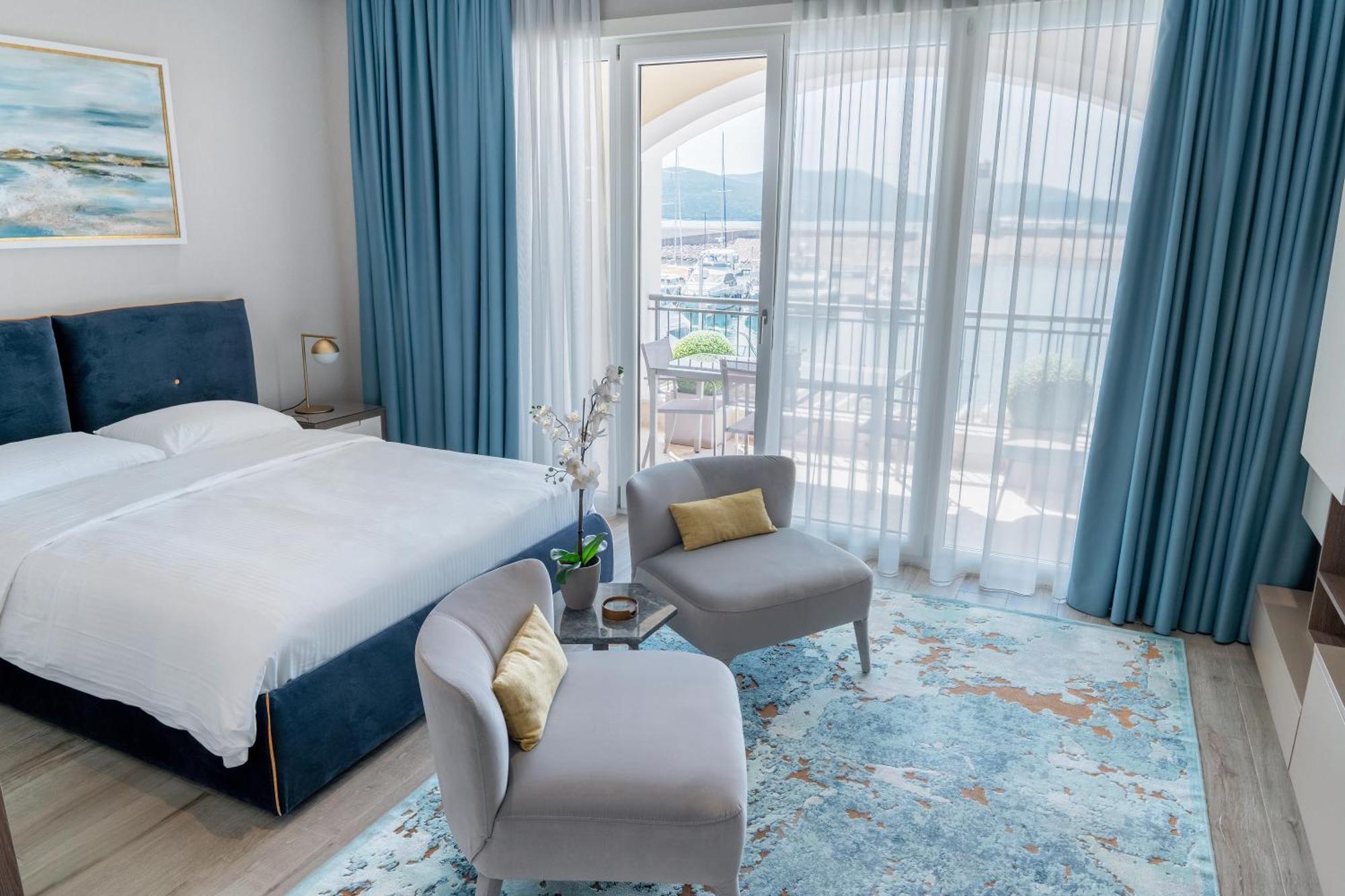 Lustica Bay Apartment *