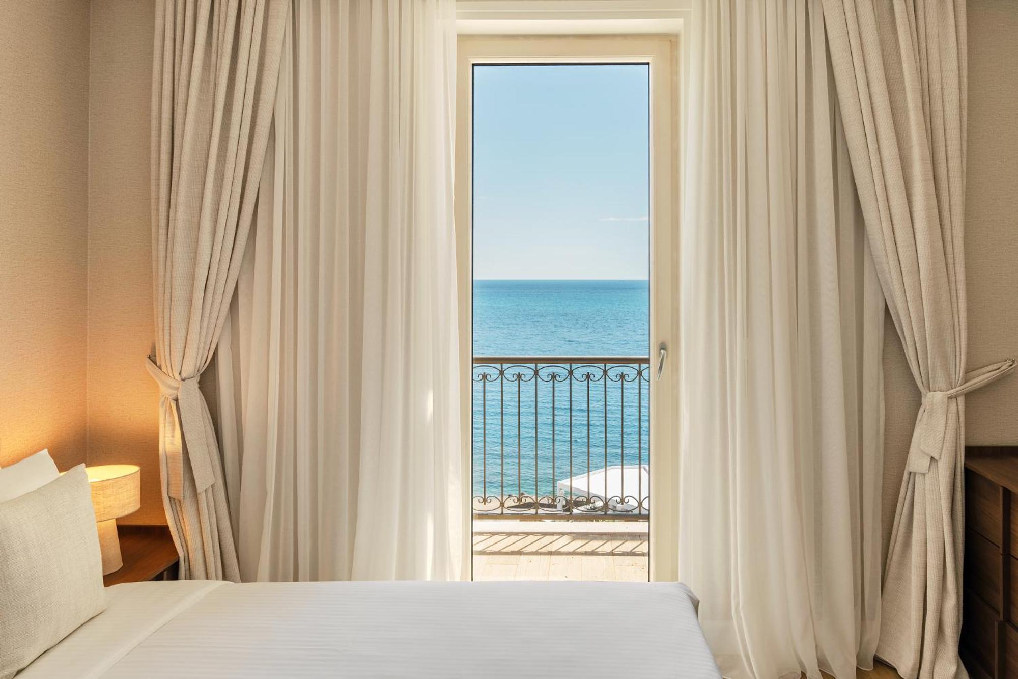 Lustica Bay *